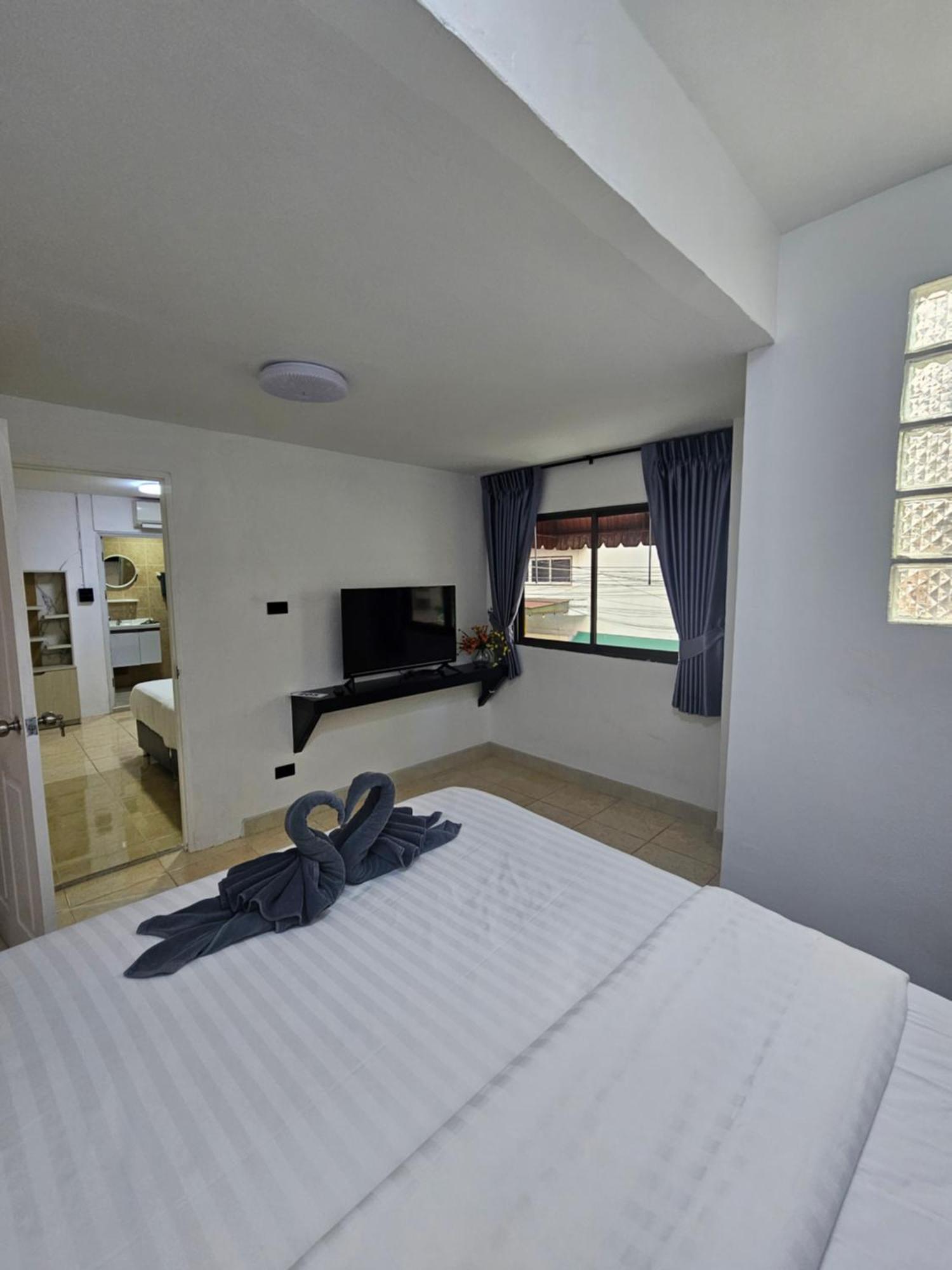 Candy Beach Seaview Jomtien Exterior foto