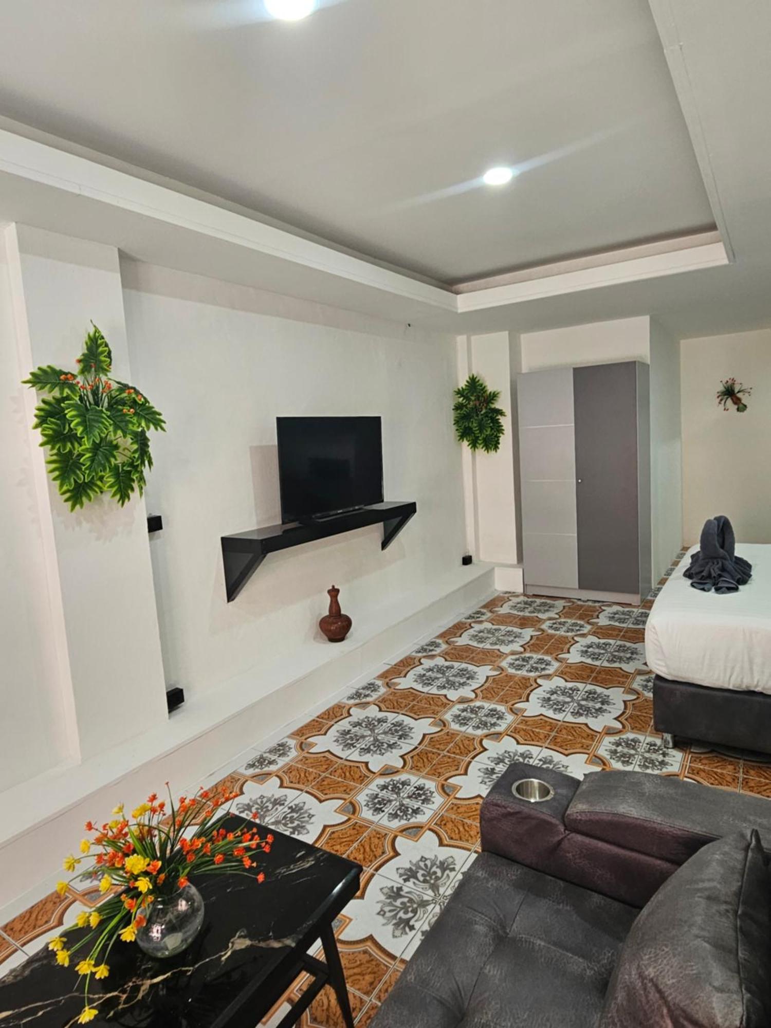 Candy Beach Seaview Jomtien Exterior foto
